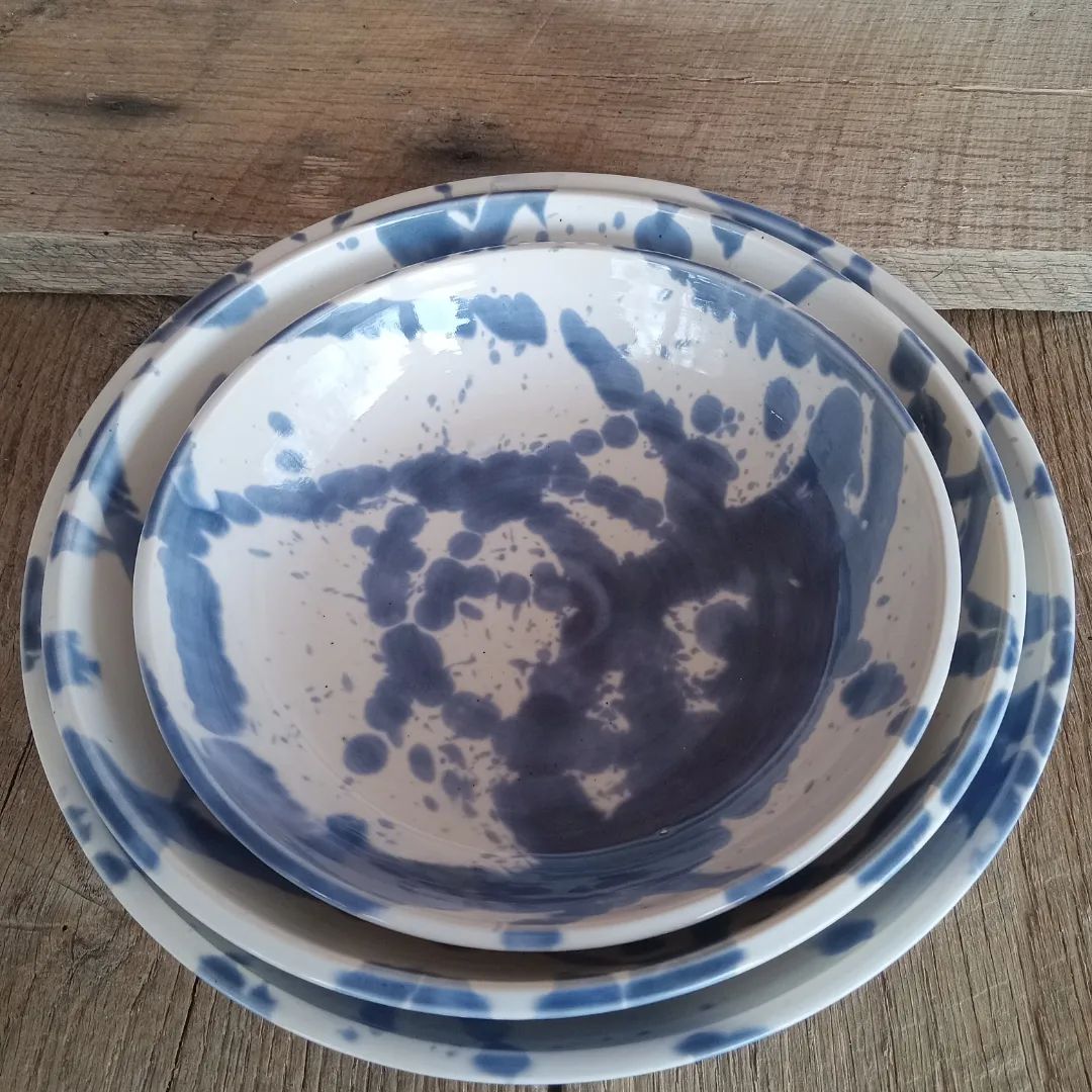 Nesting Bowls- Three